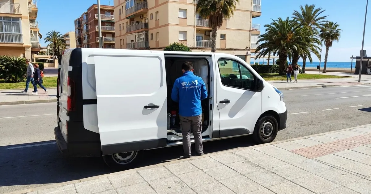 VLR Instalaciones electrician with the company van, serving Torremolinos